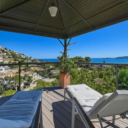 Casa Pelican Villa *